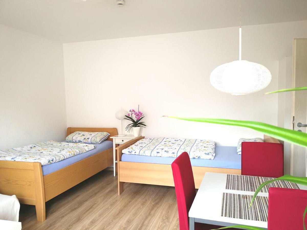 Quiet City-Apt, 4Min City-Center, 18Min Fair Nuernberg!!! Eksteriør billede